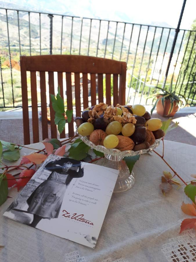 B&B "Za' Vittoria"#Lagodibomba Екстериор снимка