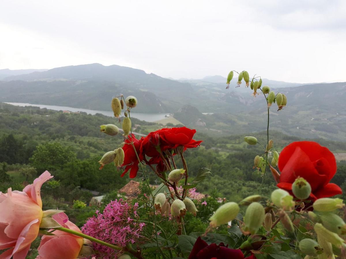 B&B "Za' Vittoria"#Lagodibomba Екстериор снимка